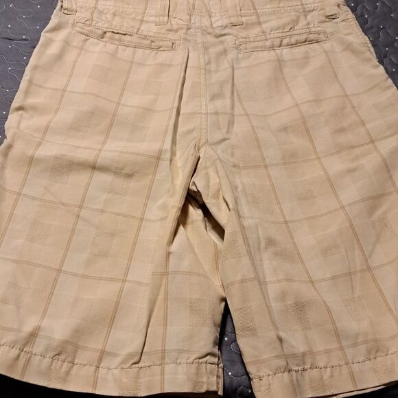 BKE flat front shorts size 32 - Picture 6 of 6
